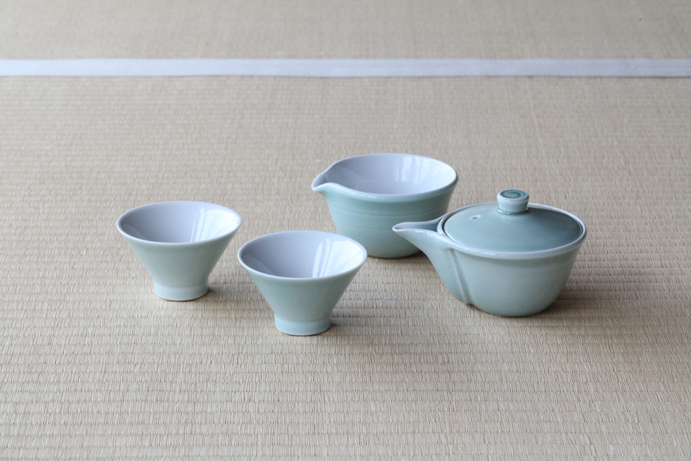 宝瓶 青磁 M 朝日窯工房作｜Asahiyaki | Tea pottery in Uji, Kyoto 